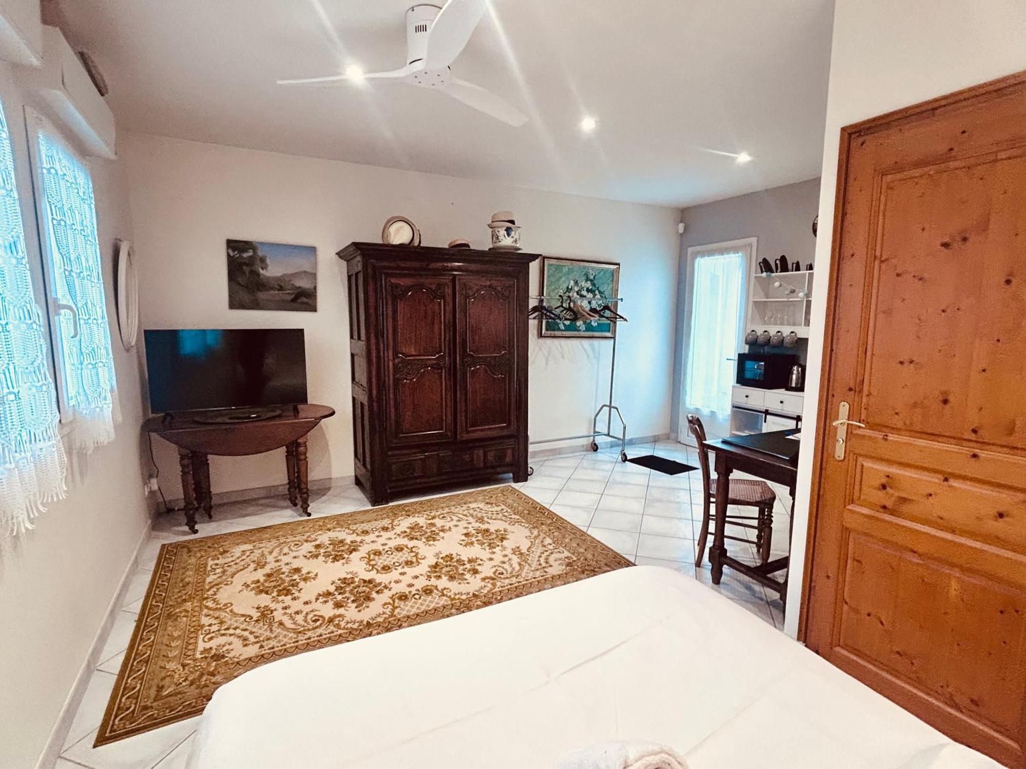 Le Clos De Tanvol - Parking Prive Gratuit- Terrasse Privee - Climatisation Viriat Bagian luar foto